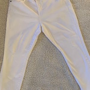 KUT White Reese Ankle Straight Leg  -Classy Clean Distressed